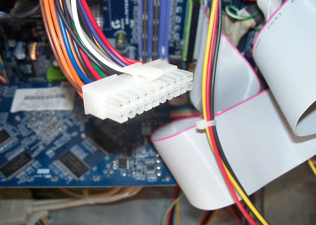 connecteur-atx-tester-bloc-alimentation-carte-mere