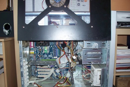 retirer-facade-ordinateur-nettoyer-pc