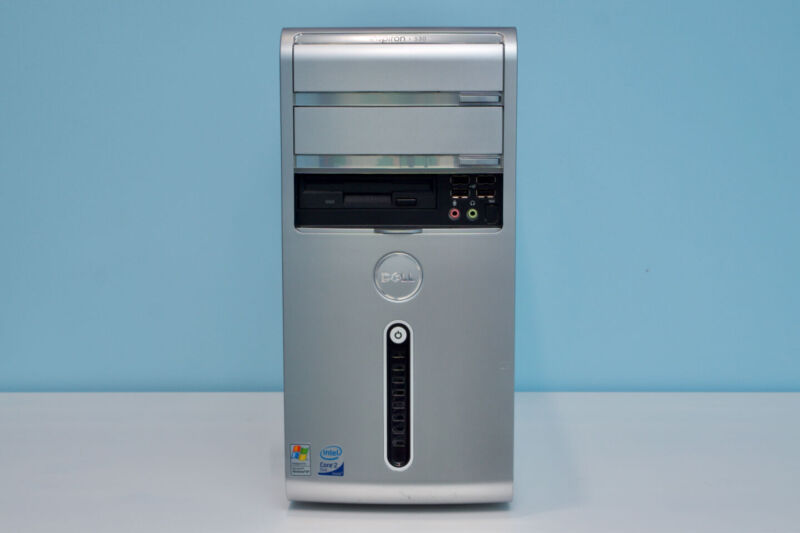 Tour de PC Dell Inspiron équipé d'un Intel Core 2 Duo
