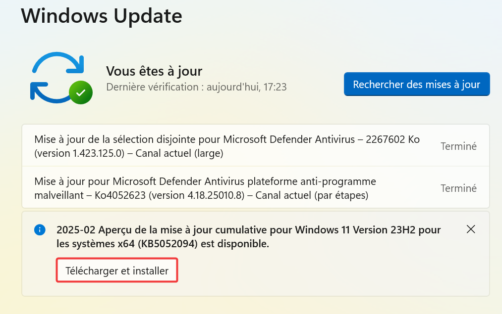 Comment installer les mises à jour de Windows 11 ? Le bouton télécharger et Installer invite à lancer la procédure.